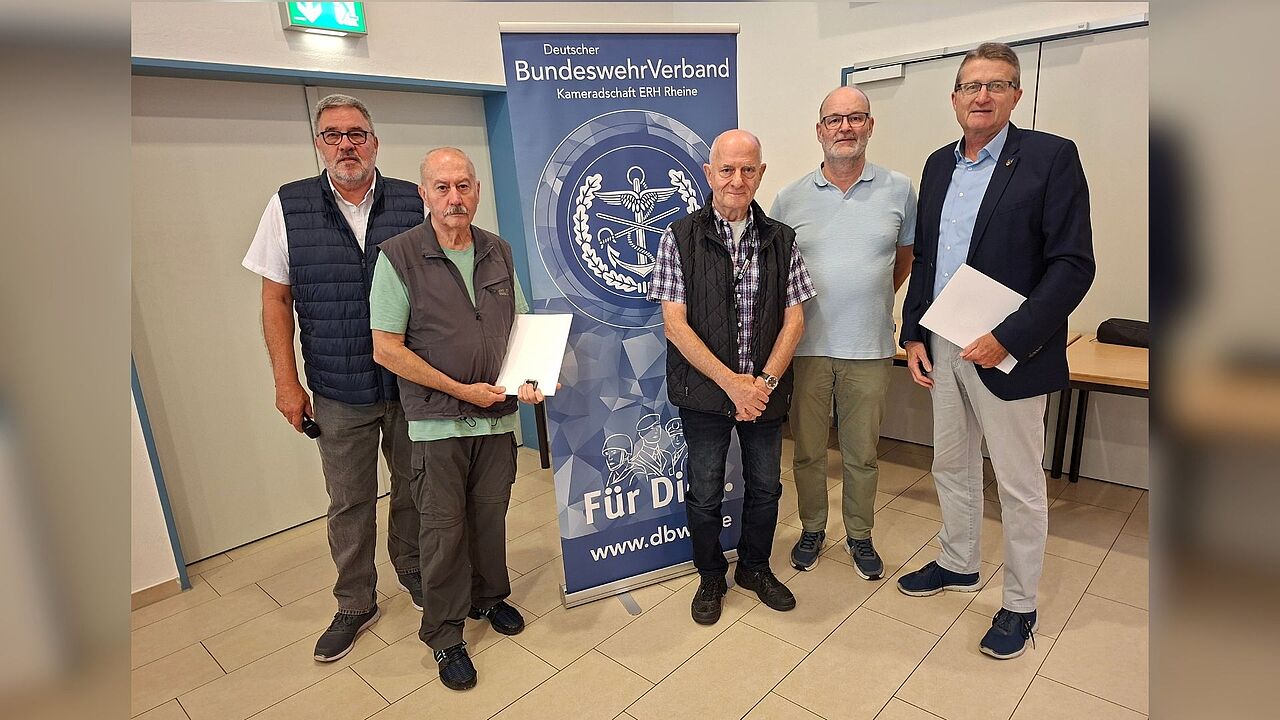 Ernst Wendland (von links), Harald Hoffmann, Gustav Eggert, Georg Stroth, Alexander Burmeister. Foto: Gernot Keil 