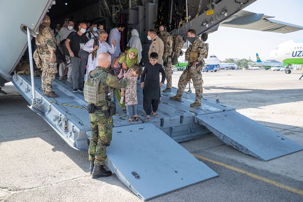 Endlich in Sicherheit: Die Bundeswehr hat mittlerweile mehr als 1600 Menschen aus Afghanistan außer Landes gebracht. Foto: Bundeswehr.