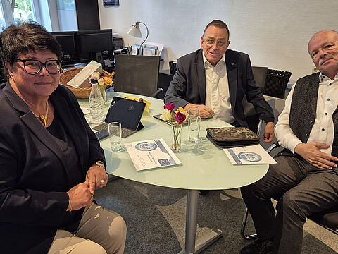 Beim Treffen in Aachen: Die EU-Abgeordnete Sabine Verheyen, Rudolf Schmelzer und Michael Grothe. Foto: Sandra Esser