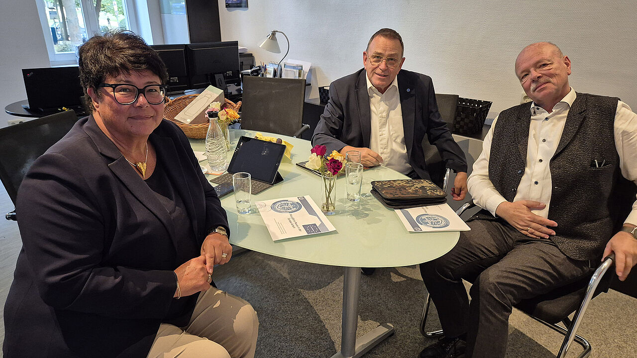 Beim Treffen in Aachen: Die EU-Abgeordnete Sabine Verheyen, Rudolf Schmelzer und Michael Grothe. Foto: Sandra Esser