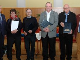 Vorsitzender Wolfgang Richter (v. l.), Anita Richter, Klaus Bauer, Ulrich-Peter Staudt, Hans Eble und Stellvertreter Peter Vopat. Foto: Ewald Brunner