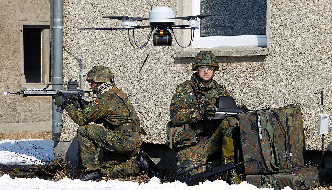 Die Drohne MIKADO ist eine Mikro-Aufklärungsdrohne im Ortsbereich. Foto: Bundeswehr/Andrea Bienert