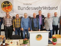 Der neue  Vorstand der Kameradschaft unter Vorsitz von Stabsfeldwebel a.D. Karlheinz Buld sowie Oberstabsfeldwebel a.D. Bernhard Hauber und Ehrenvorsitzender Stabsfeldwebel a.D.  Hubertus Fromm. Fotos: Peter Vietze