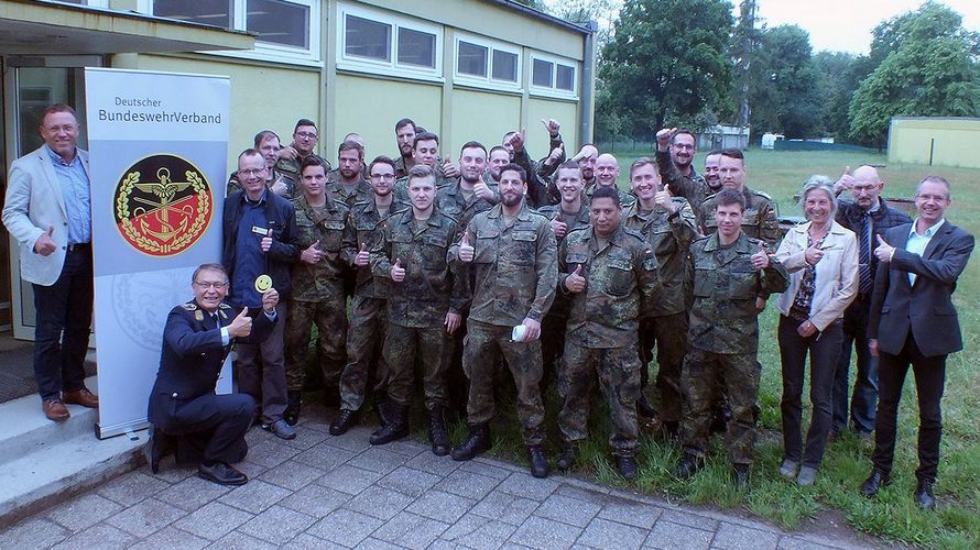 Alle wichtigen Informationen zur Vorbereitung auf eine zivilberufliche Karriere erhielten Zeitsoldaten in Germersheim. Foto: Stabsfeldwebel Frank Wiedemann