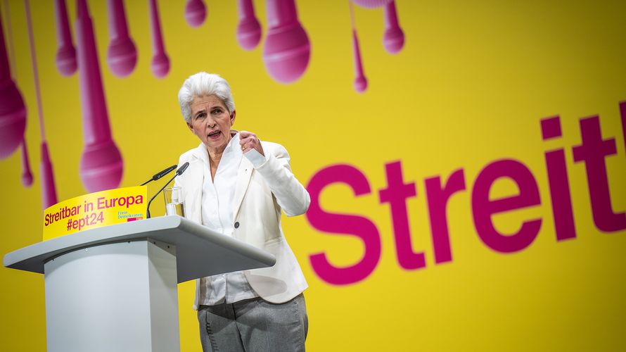 Marie-Agnes Strack-Zimmermann auf dem Europaparteitag der FDP. Foto: picture alliance/dpa/Michael Kappeler