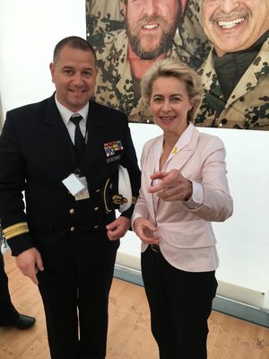 Ideengeber Marco Hellgrewe, hier mit Verteidigungsministerin Ursula von der Leyen Foto: privat