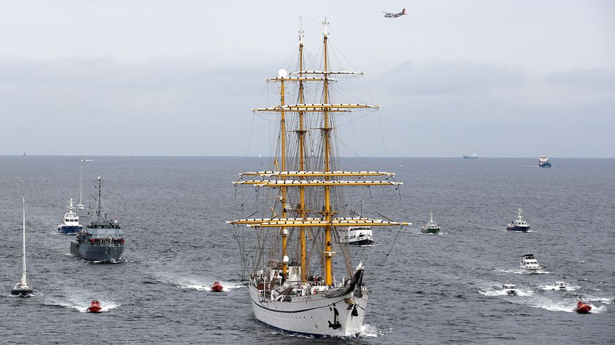 Erst Anfang Oktober war die "Gorch Fock" nach langem Werftaufenthalt wieder in ihren Heimathafen Kiel zurückgekehrt. Ende Januar soll der erste Ausbildungslehrgang für Offizieranwärter nach der Sanierung des Segelschulschiffs starten. Foto: Marine/Steve Back