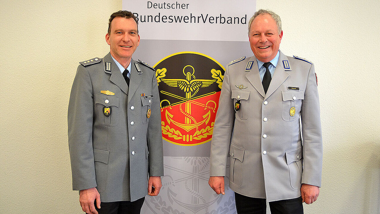 Hauptmann Jaensch und sein Stellvertreter Oberstleutnant Weyandt (v.l.) Foto: TruKa BAIUDBw