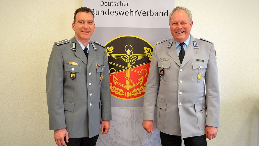 Hauptmann Jaensch und sein Stellvertreter Oberstleutnant Weyandt (v.l.) Foto: TruKa BAIUDBw