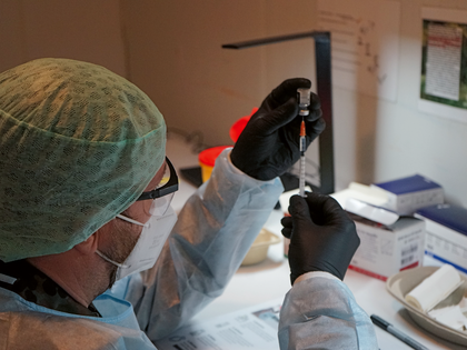 Impfungen schützen nicht nur Einzelne, sondern stärken auch die Widerstandsfähigkeit ganzer Gesellschaften. Foto: DBwV/Kruse