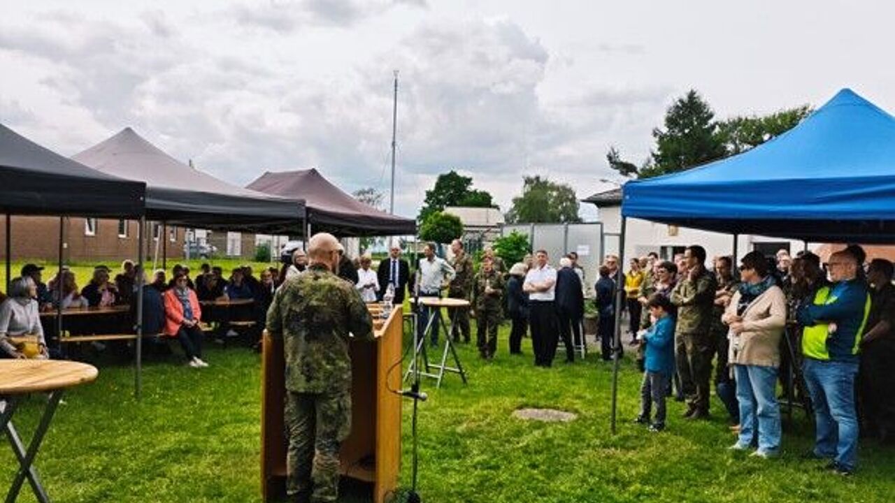 Der Vorsitzende der Standortkameradschaft Euskirchen Stabsfeldwebel André Korb eröffnet das Sommerfest. Foto: OStFw Roman Reiter