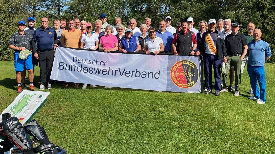 Beim Golfturnier kamen 400 Euro für die SVS zusammen.