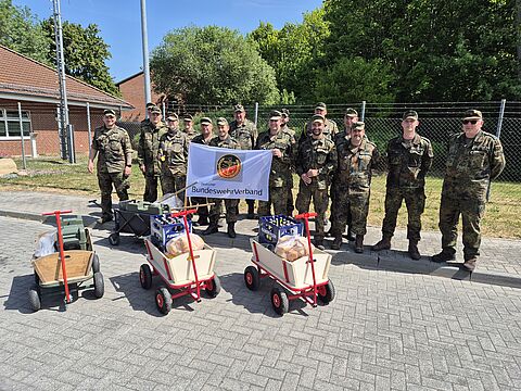 Marschbereitschaft zur Boßeltour hergestellt. Foto: DBwV