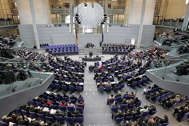 Das Weißbuch wurde noch nicht im Bundestag beraten