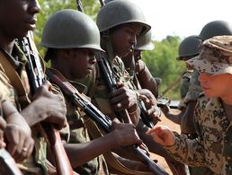 Für die EU-Ausbildungsmission EUTM in Mali sollen künftig 450 Soldaten der Bundeswehr in den Einsatz geschickt werden, 100 mehr als bisher. Foto: Bundeswehr/Falk Bärwald