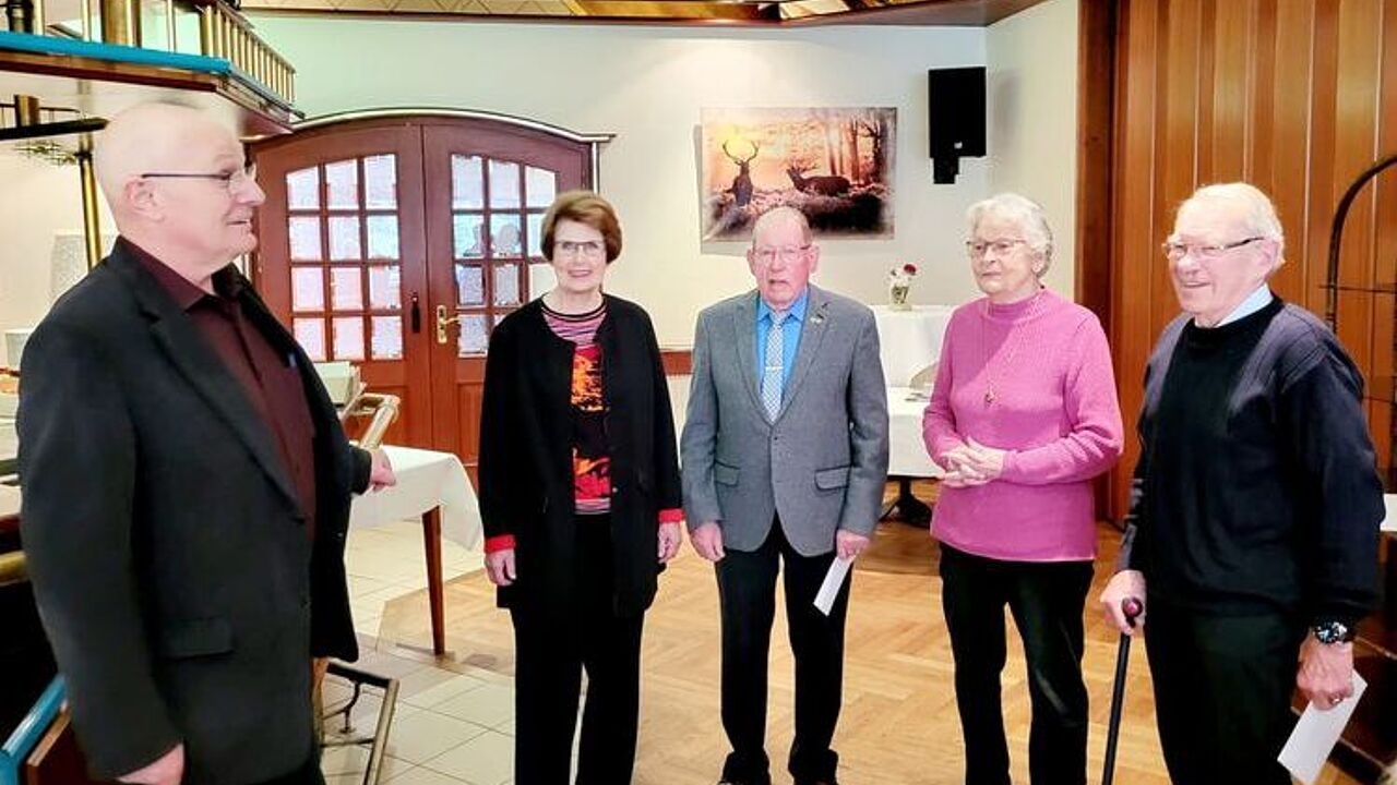 Uwe Stark (von links), Annette und Sven von Ehrenkrook, Gisela und Bodo von Suckow. Foto: DBwV