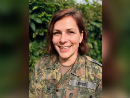 Stabsfeldwebel Katja Lemke – Im 70. Jubiläumsjahr des DBwV lenkt erstmals seit der StoKa Gründung eine Soldatin die Geschicke der Standortkameradschaft Koblenz-Lahnstein.                                                                              Foto: Patrick Junghans