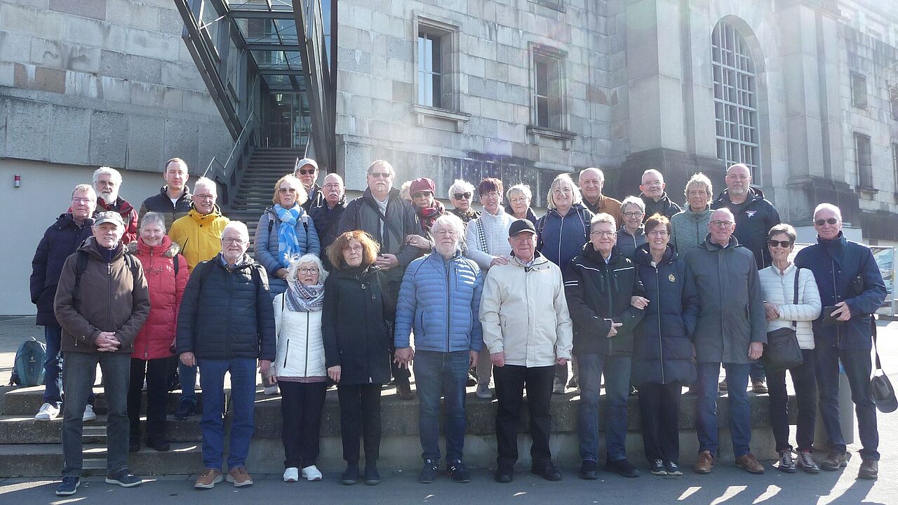 Die DBwV-Besuchergruppe auf dem ehemaligen Reichsparteitagsgelände. Foto: Petra Nolde