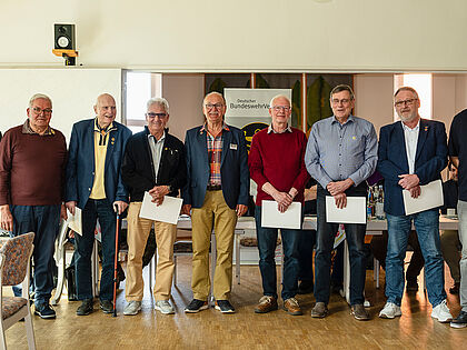 In Celle (v.r.n.l.): Alexander Galetzki, Thomas Engling, Thomas Hergesell, Peter Henning, Volker Zerrgiebel, Paul Maisch, Werner Seibert und Georg Carstens. Foto: LV Nord