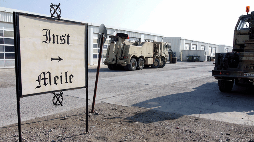 Instandsetzung und Instandhaltung bleiben in der Hand des Bundes: Die Verteidigungsministerin hat die Privatisierungspläne für die HIL gestoppt. Foto: DBwV/Yann Bombeke