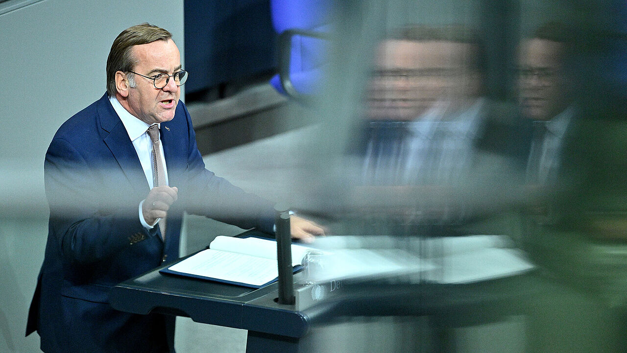 Für Verteidigungsminister Boris Pistorius kann auch eine Bedarfswehrpflicht Thema werden, wenn die Freiwilligkeit, auf der das Wehrdienst-Modernisierungsgesetz basiert, nicht ausreicht. Foto: picture alliance/dpa/Christoph Gateau