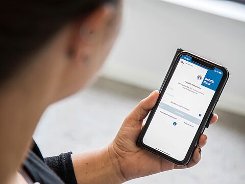 Im Bereich der Beihilfe gibt es eine Reihe von Neuigkeiten - auch bei der App "Beihilfe Bund". Foto: DBwV/Zacharie Scheurer