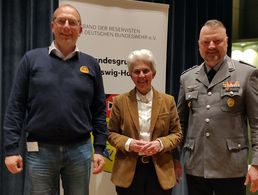 Von links: Dirk Sommer, Marie-Agnes Strack-Zimmermann und Marc Lemmermann 