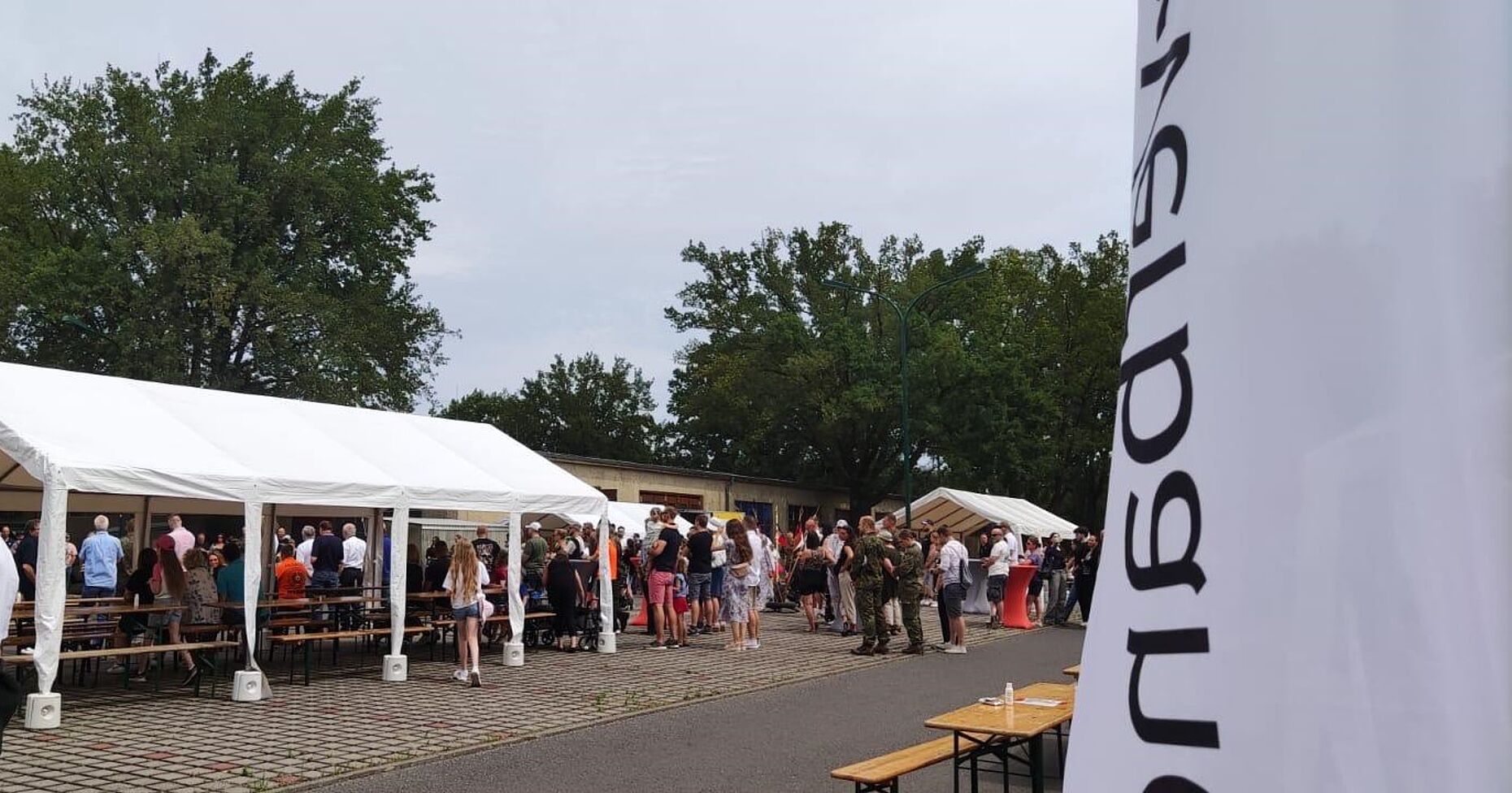 Viele Freunde und Familienangehörige waren der Einladung der Berliner Kompanien des FJgRgt 1 zum Familientag gefolgt. Foto: Björn Hellmund
