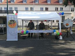 DBwV-Info-Stand mit StFw Björn Mosebach (l.) und OFw Feldwebel Tim Hötzel Foto: Privat
