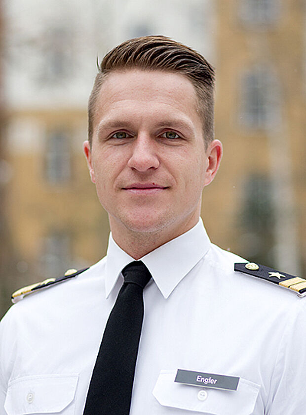 Oberleutnant zu See Tobias Engfer