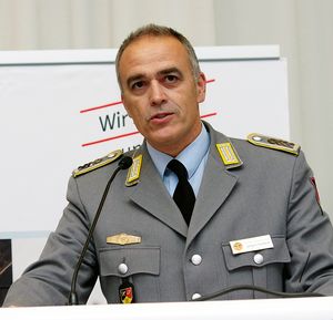 Der stellvertretende Bundesvorsitzende Oberstabsfeldwebel Jürgen Görlich