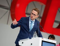 Für CDU-Vizechef Carsten Linnemann ist klar: Ein verpflichtendes Gesellschaftsjahrmuss so sein, "dass junge Leute auch Bock drauf haben." Foto:  picture alliance / Flashpic / Jens Krick