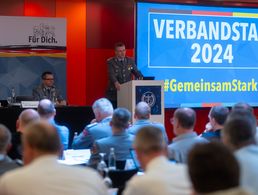 Verbandstag 2024: Bundesvorsitzender Oberst André Wüstner (rechts) und sein Stellvertreter Stabsfeldwebel Thomas Schwappacher. Foto: Mario Firyn