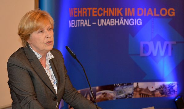 Frau Ulrike Merten während ihres Vortrages (Foto: Stephan Brüss)