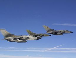 „Tornado“-Aufklärungsflugzeuge beteiligen sich am Militäreinsatz gegen die Terrororganisation Islamischer Staat. Archiv-Foto: Bundeswehr