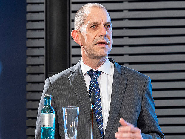 Begrüßung: Gerhard Wahlers, stellvertretender Generalsekretär und Leiter der Hauptabteilung Europäische und Internationale Zusammenarbeit bei der Konrad-Adenauer-Stiftung. Foto: Marco Urban/KAS 