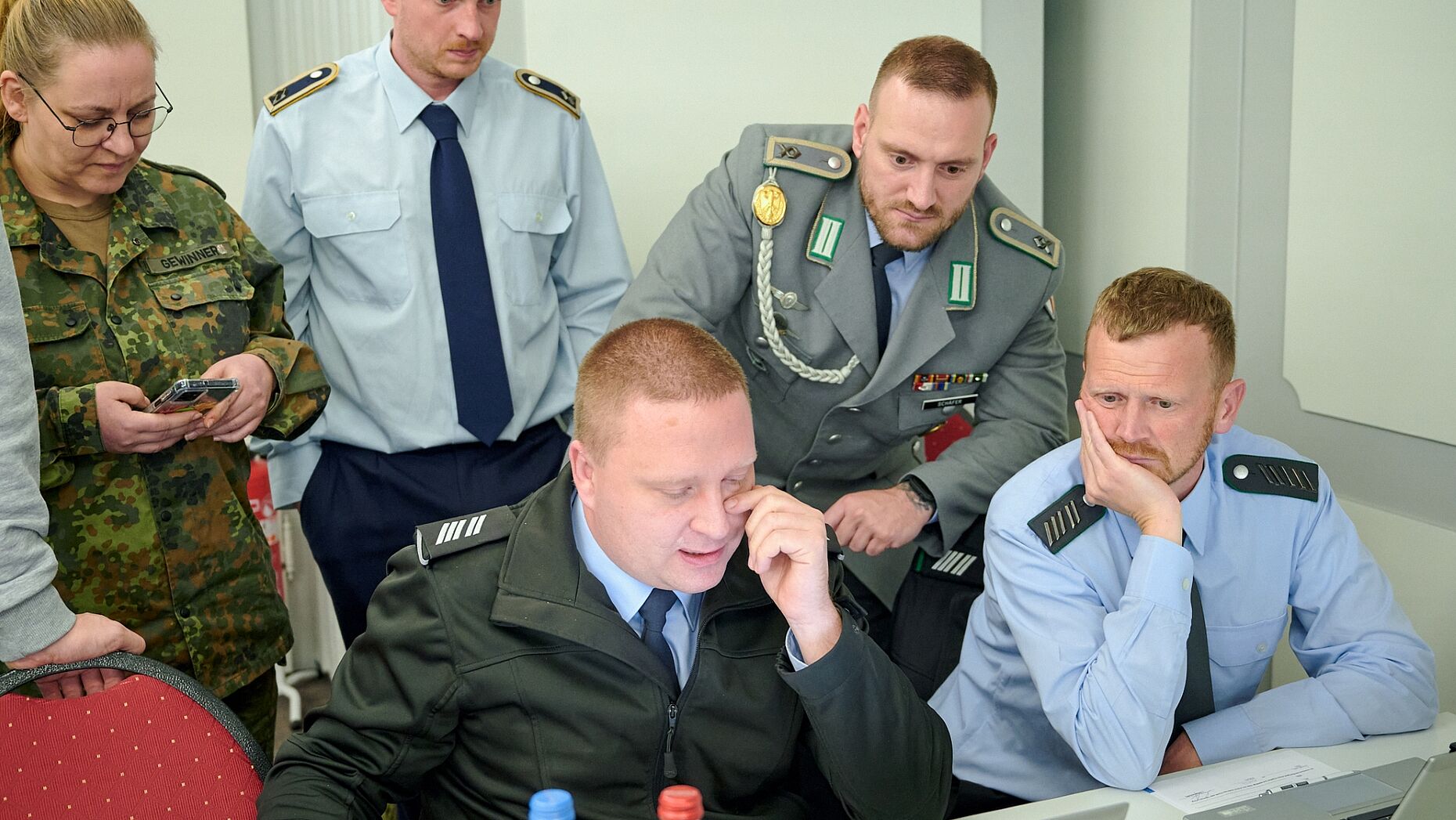 In Workshops erarbeiteten die Zeitsoldaten Vorschläge für eine bessere Bereitstellung von Informationen für SaZ. Foto: DBwV/IK