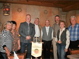 Bärbel Berchtenbreiter, Gabriele Pimiskern, Hans-Jörg Zündorf, Friedrich Hasselbacher, Anton Piller, Enrico Werner, Eleonore Zenkel, Wolfgang Koepke (v.l.) Foto: DBwV