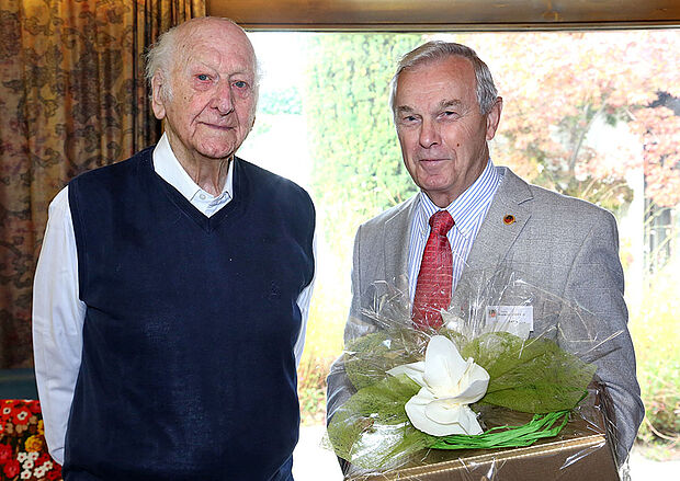 Herzlichen Glückwunsch Foto: DBwV