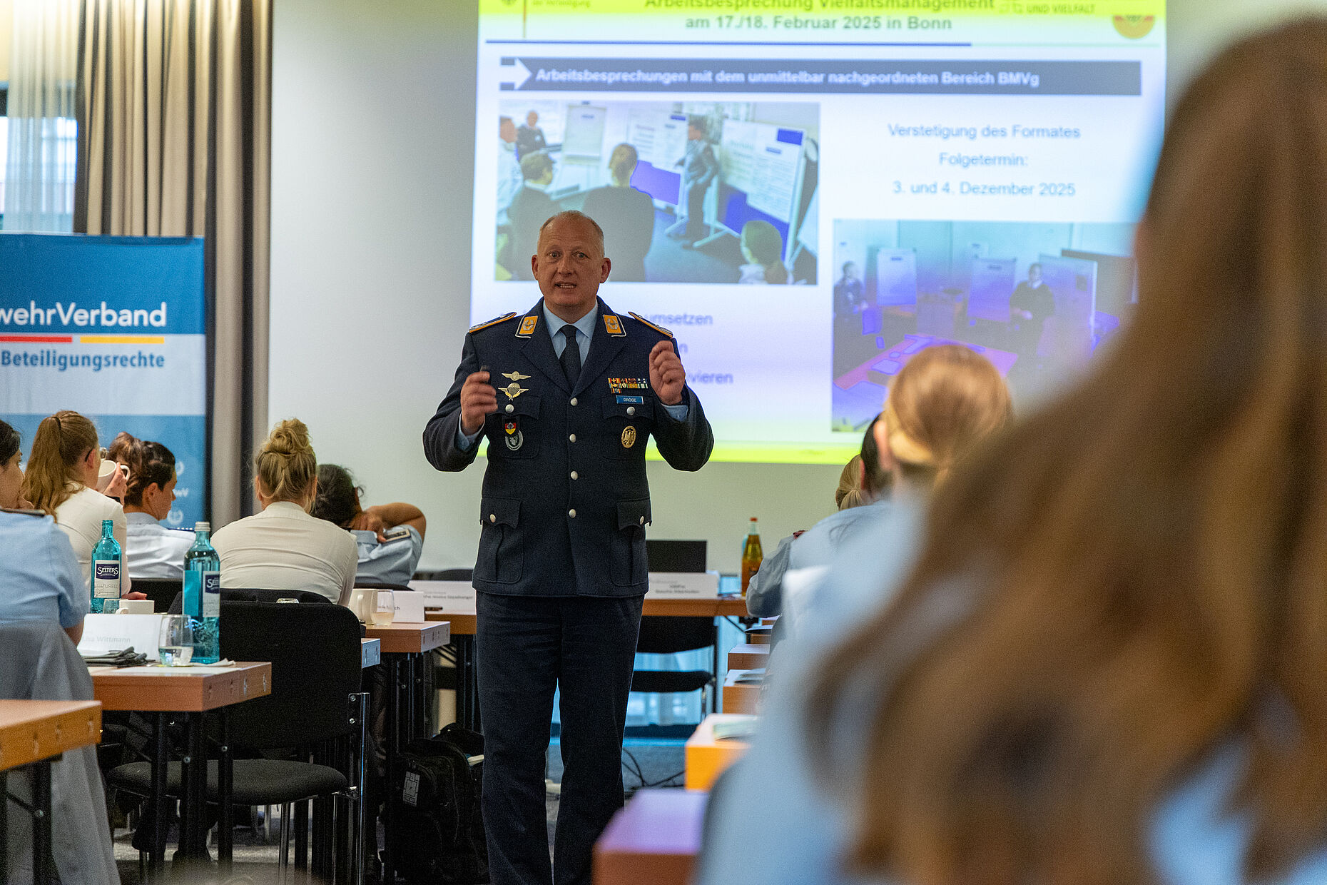 Der Frauenanteil in der Bundeswehr beträgt derzeit 13,6 Prozent, berichtete Oberstleutnant Frank Dröge, der im Verteidigungsministerium für Chancengleichheit zuständig ist. Foto: DBwV/Sarina Flachsmeier