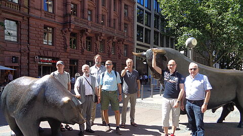Ehemalige besuchten die Frankfurter Börse. Foto: KERH Idar-Oberstein