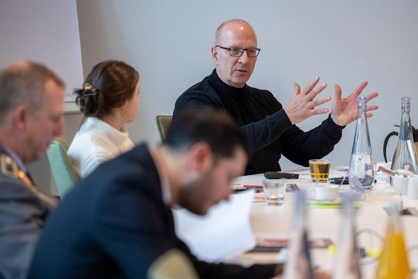 Dr. Gerhard Kümmel vom Zentrum für Militärgeschichte und Sozialwissenschaften der Bundeswehr (ZMSBw). Foto: DBwV/Yann Bombeke