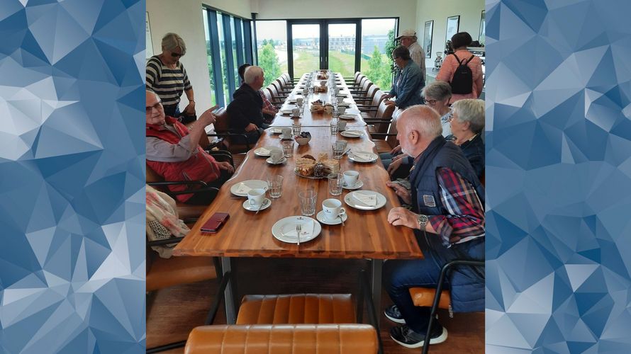 Diepholz: Die Kaffeetafel bot einen gemütlichen Rahmen. Foto: DBwV