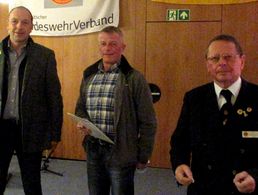 Beim Neujahrsempfang in Kiel: Dirk Sommer, Thorsten Hübener und Reinhard Patzlaff. Foto: DBwV