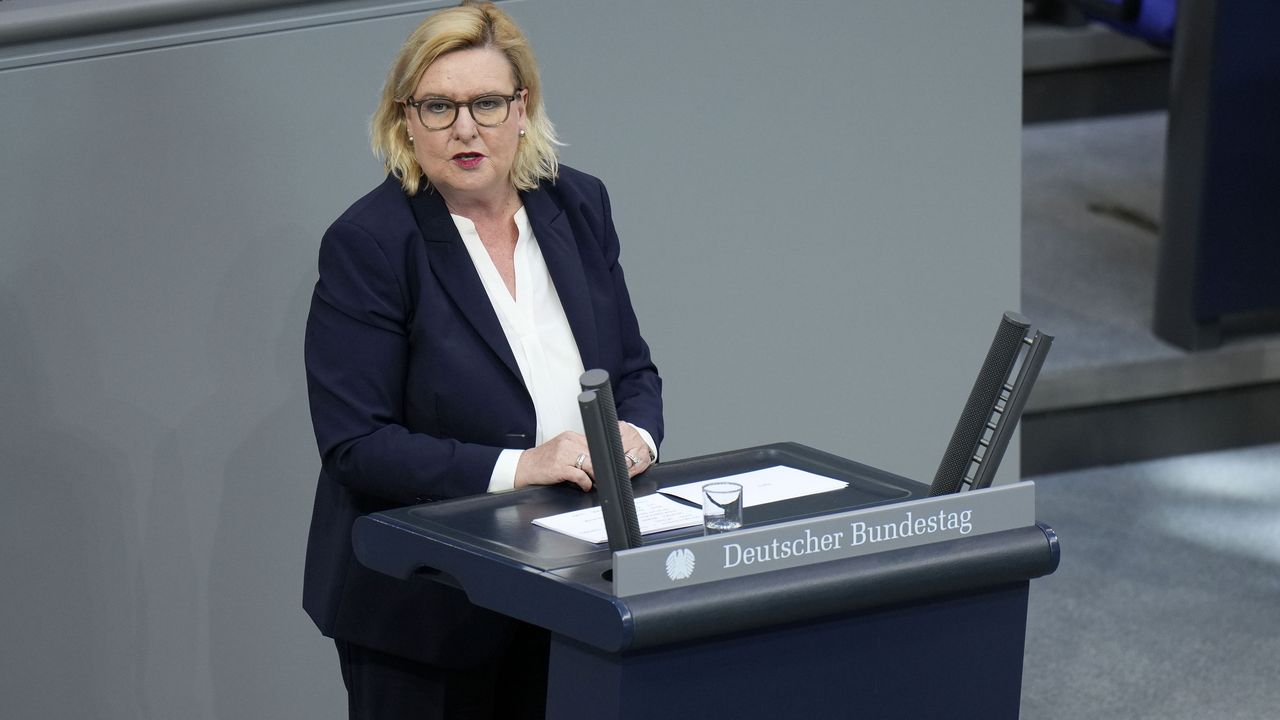 Die Mängel im Bericht der Wehrbeauftragten Eva Högl (SPD) sind hinlänglich bekannt. Nun hat der Bundestag erstmals übern den Jahresbericht 2023 beraten. Foto: picture alliance /Geisler-Fotopress/Bernd Elmenthaler/Geisler-Fotopr