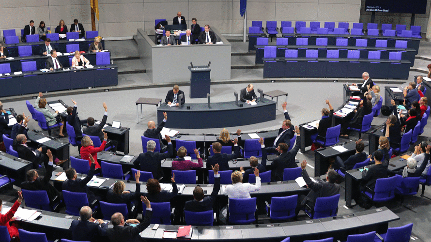 Abstimmung zu später Stunde im Deutschen Bundestag: Das BesStMG ist beschlossen! Foto: DBwV/Mika Schmidt