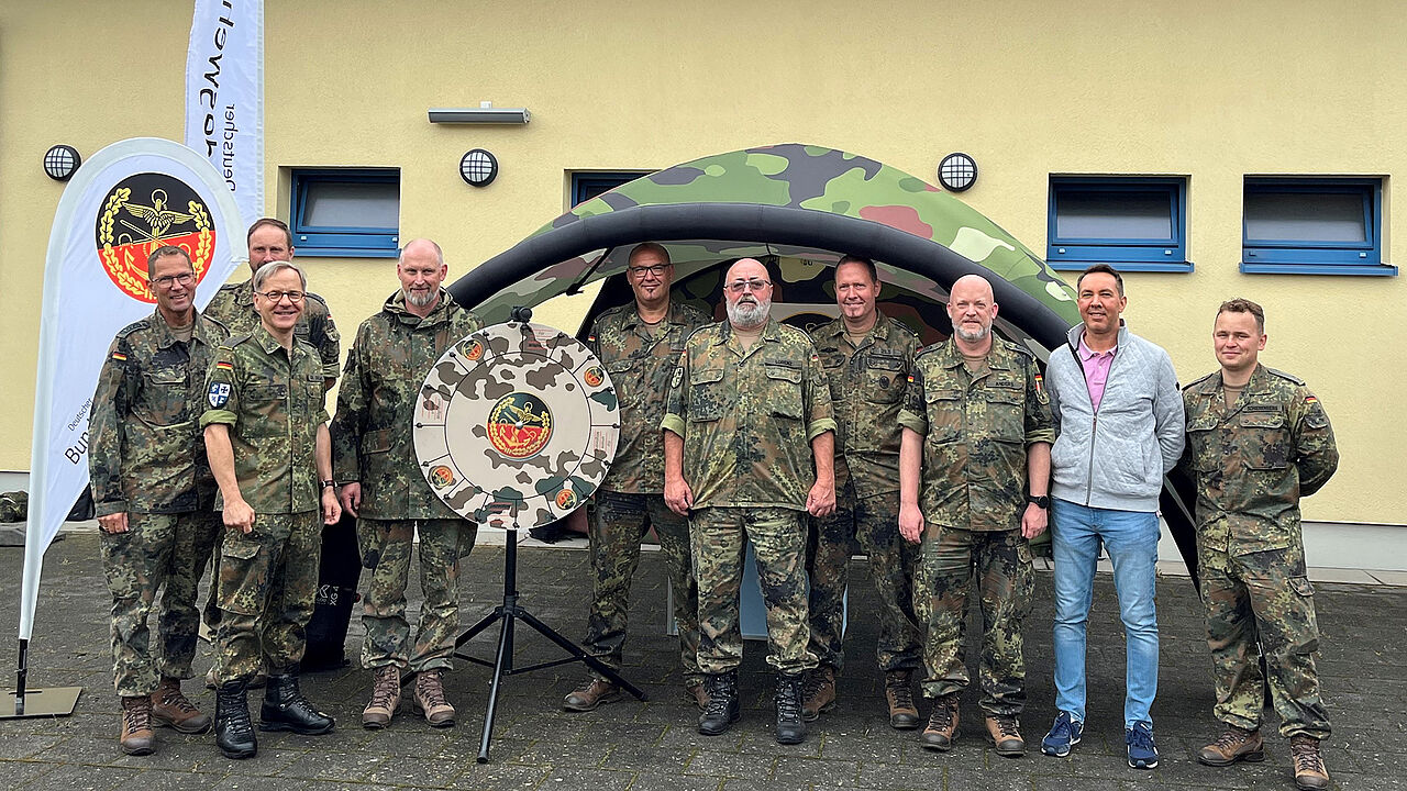 Das DBwV-Aufbauteam zum Helferfest in Mayen. Foto: Oberleutnant Zimmermann