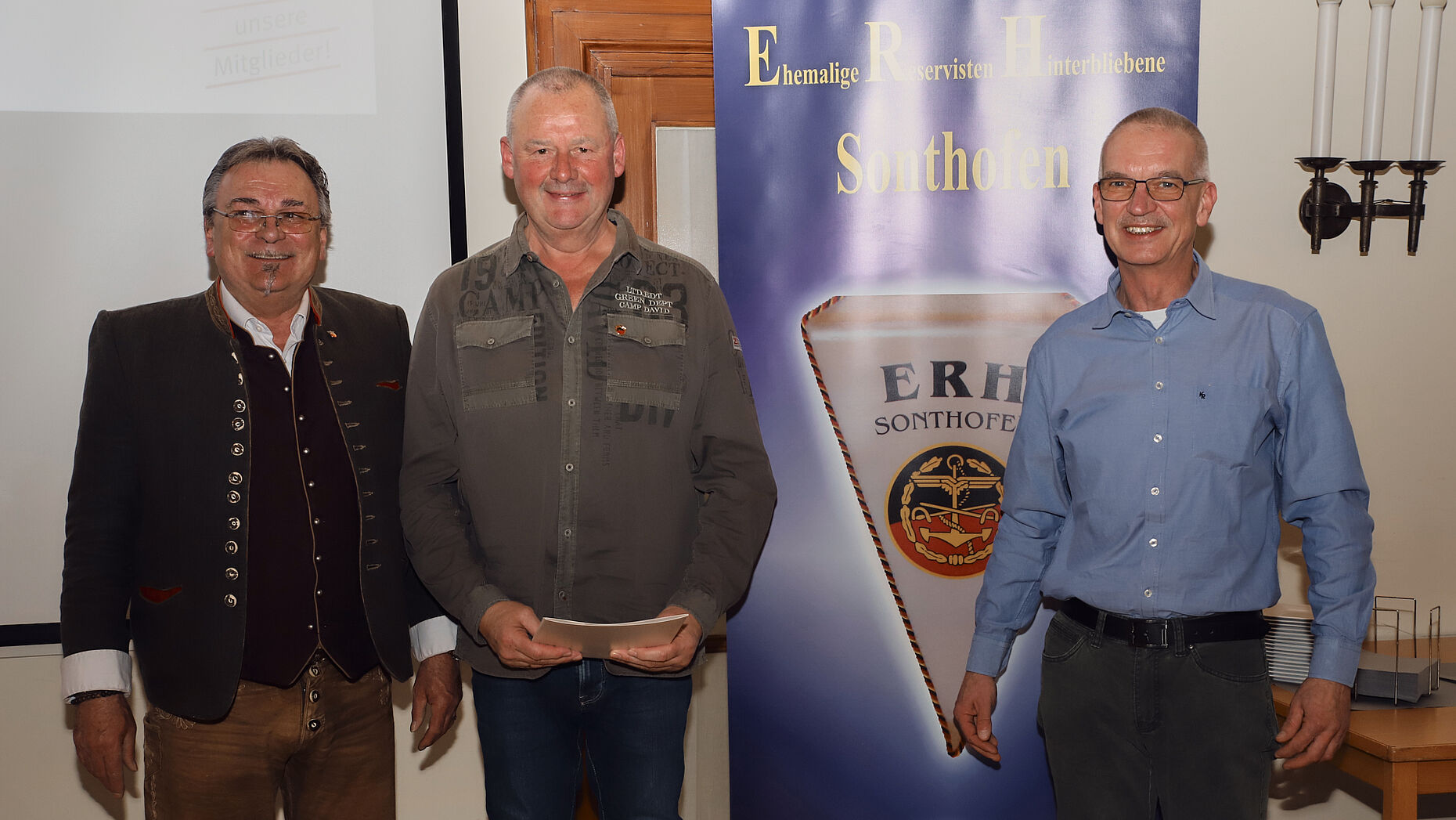Oberstabsfeldwebel a.D. Wilfried Ohde erhielt für vier Jahrzehnte treue Mitgliedschaft im BundeswehrVerband seine Auszeichnung. Foto: Wolfgang Kruse