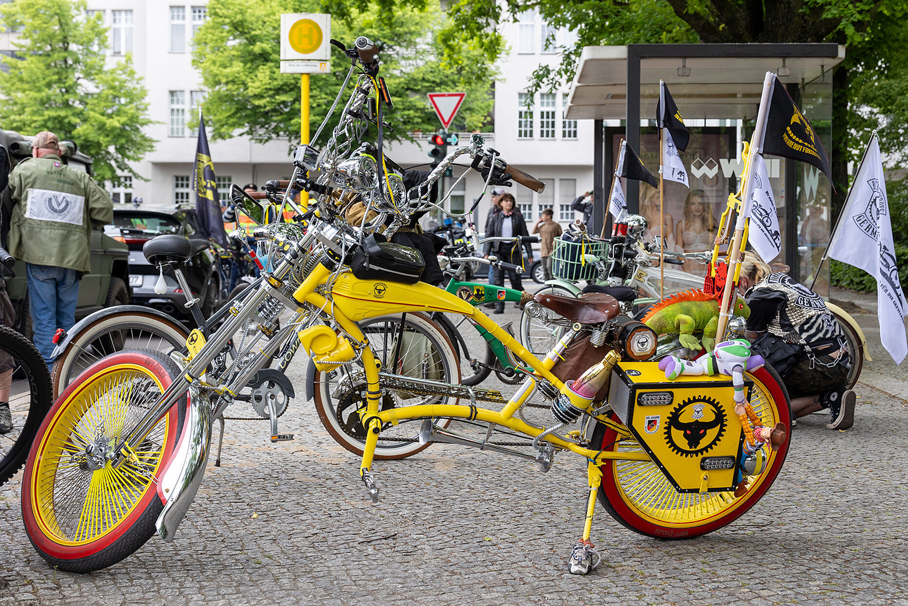 Kein Motor? Kein Problem: Auch mit aufgemotzten Fahrrädern kann man beim Memorial Run dabei sein. Foto: DBwV/Yann Bombeke