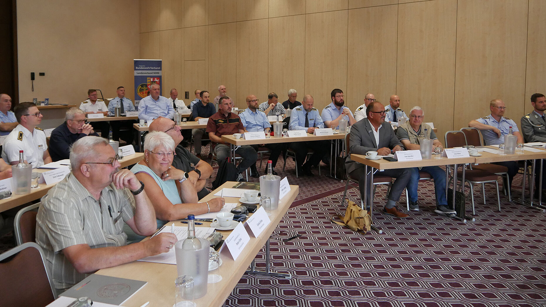 Im ersten Teil der Veranstaltung tagen Mandatsträger aus Schleswig- Holstein, Hamburg, Niedersachsen Nord und Bremen. Foto: LV Nord